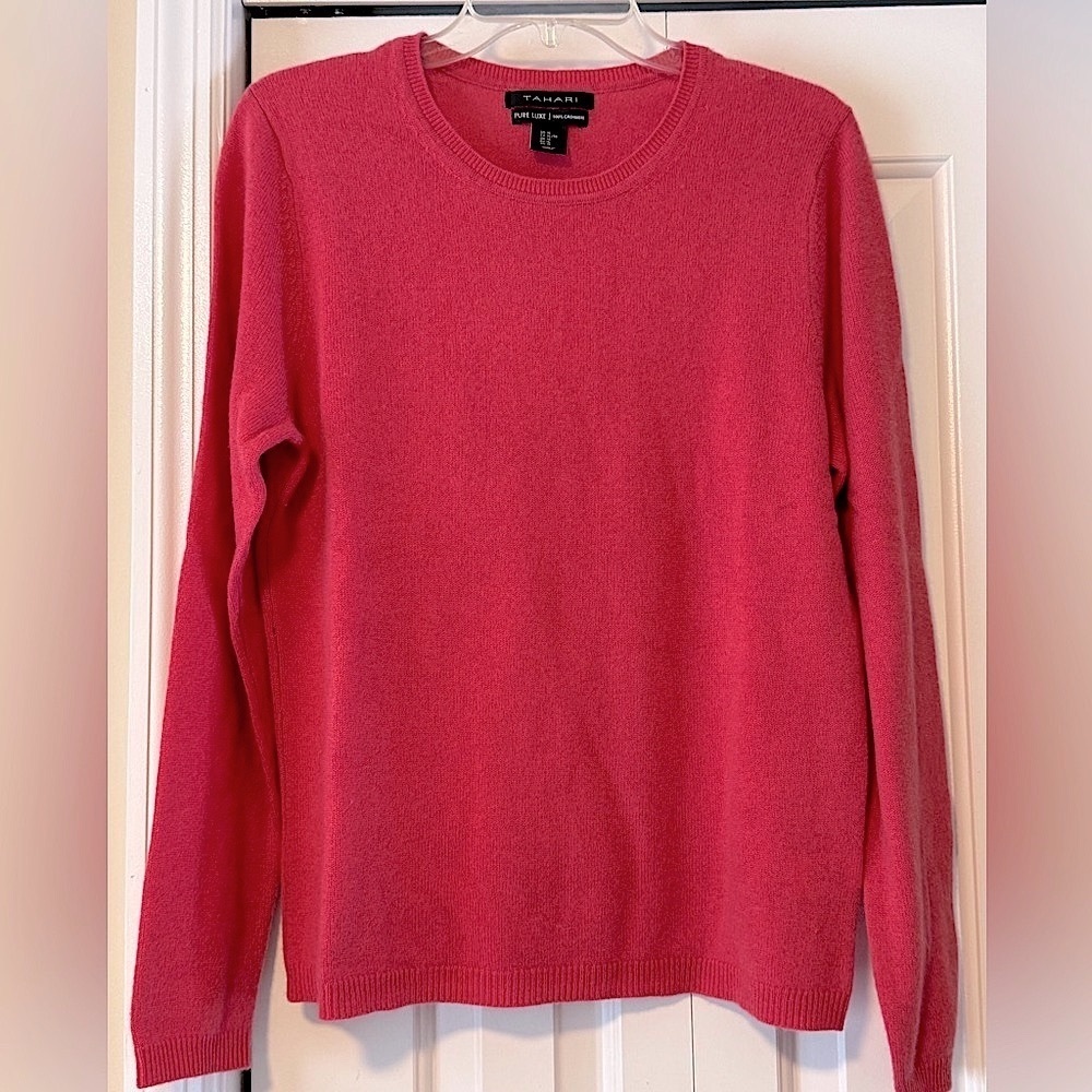 Elie Tahari Pure Luxe 100% Cashmere Sweater, salmon pink, size L XL